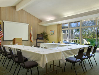 Hotel Ramada Limited Goleta Exteriér fotografie